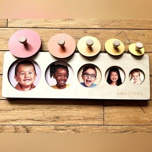 Lovevery Circle of Friends Puzzle